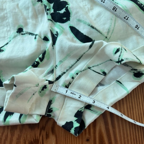 Tanya Taylor Linen Blend Belted Floral Shorts - Picture 9 of 9